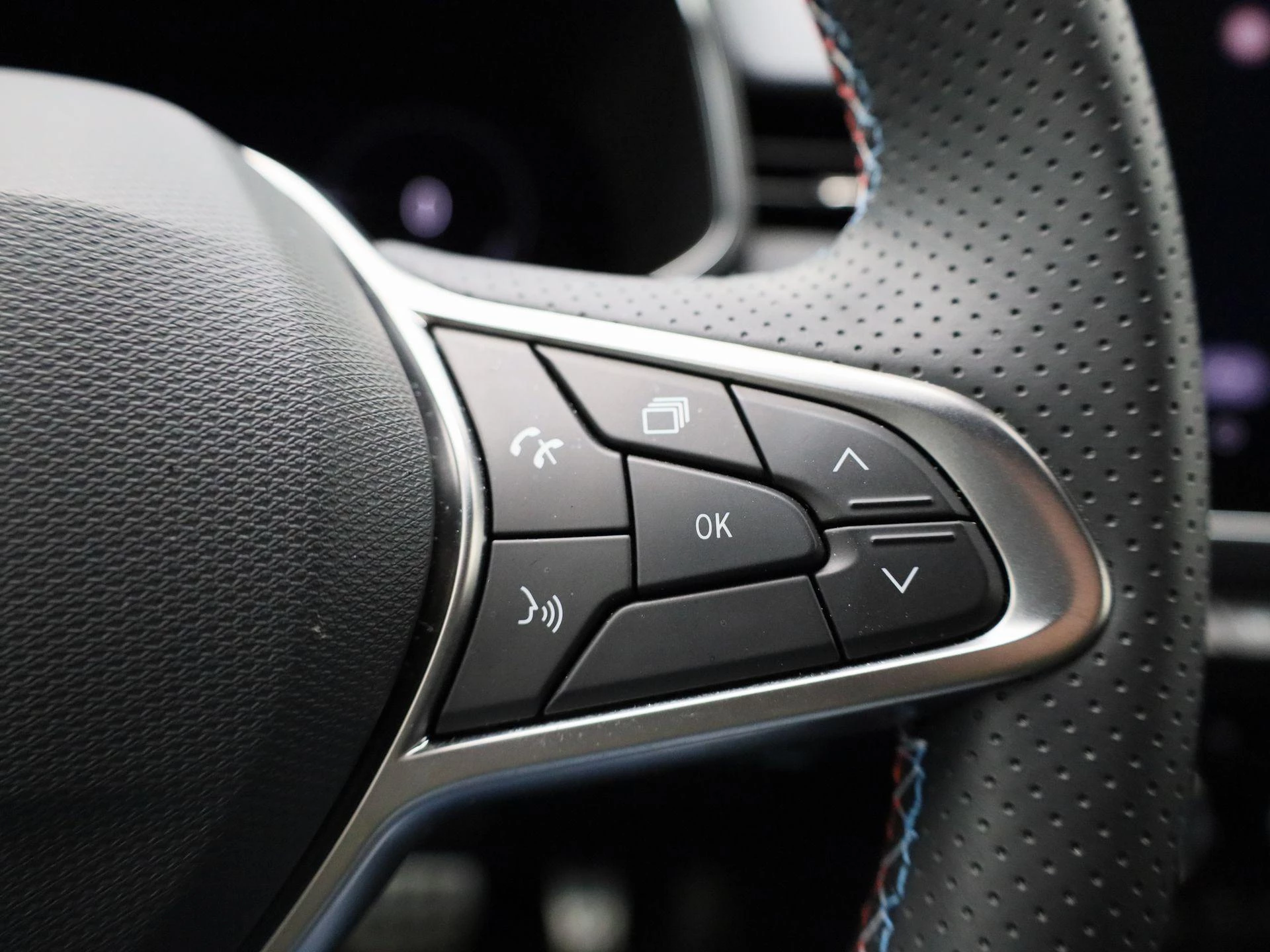 Renault-Clio-image-15