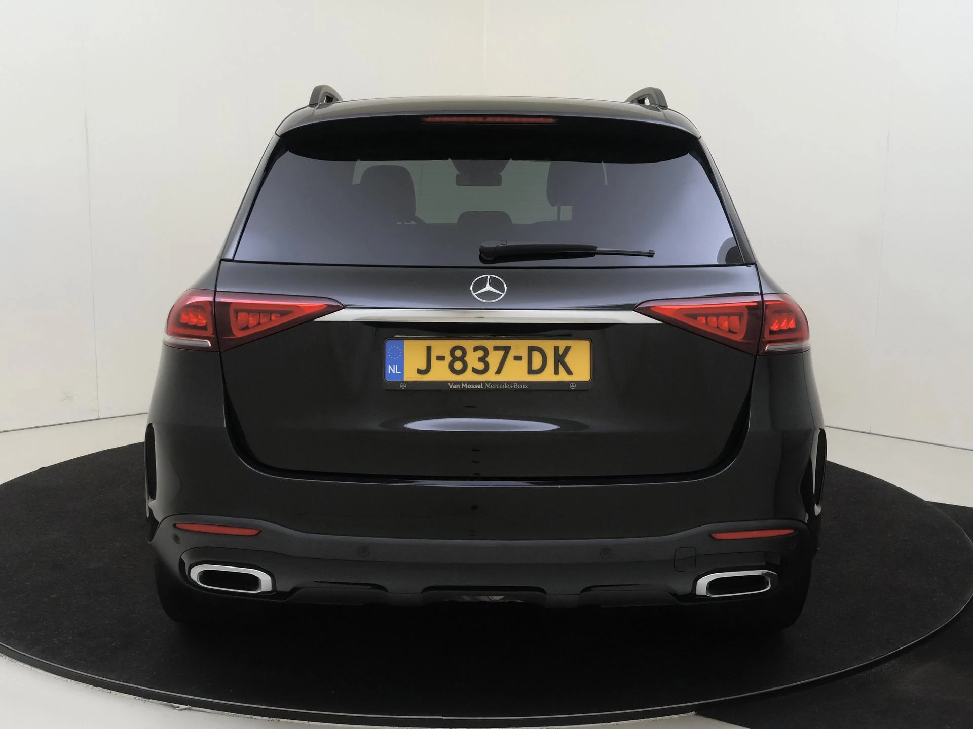 Mercedes-Benz-GLE-image-7