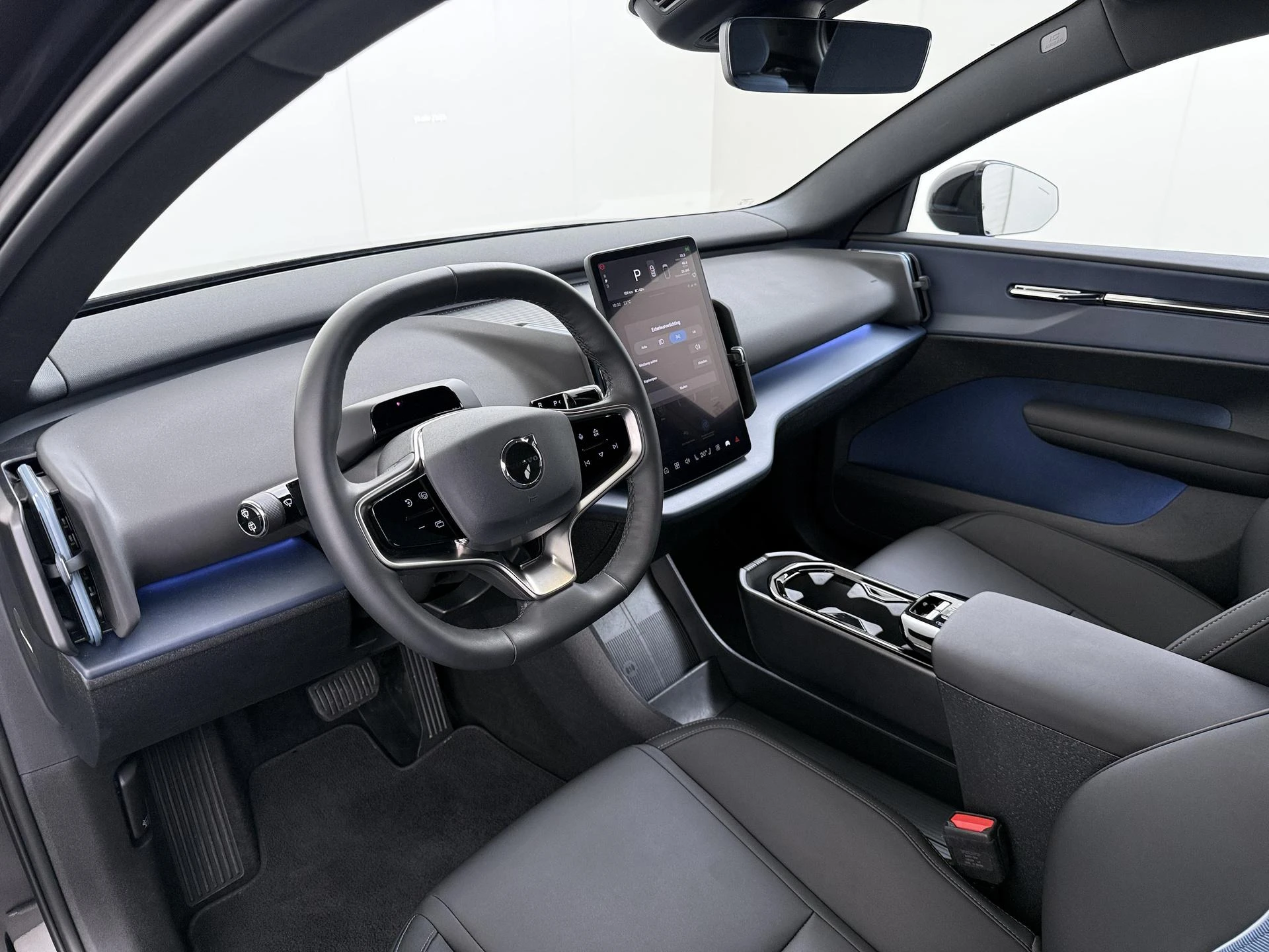 Volvo-EX30-image-11