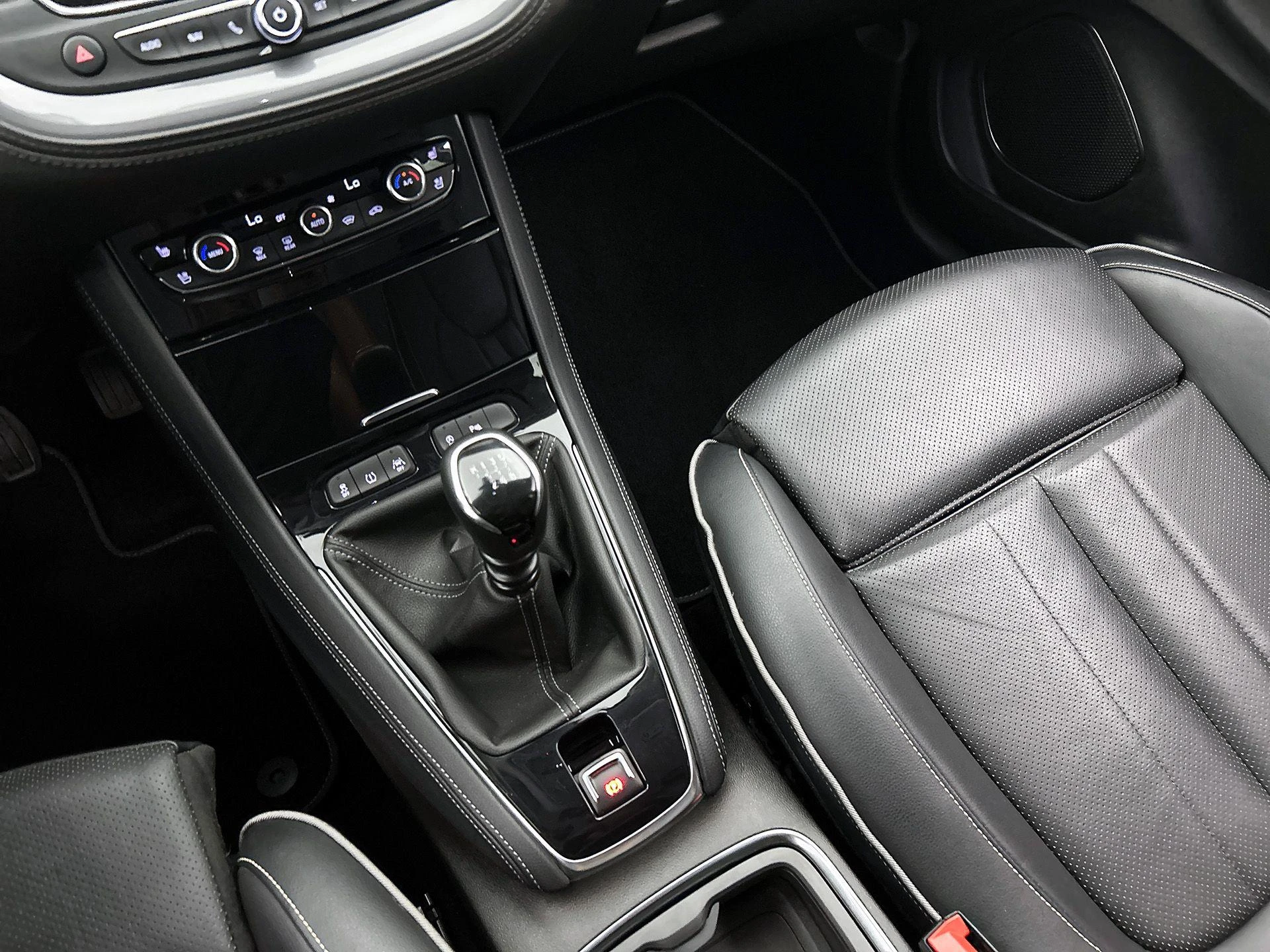 Opel-Grandland X-image-25