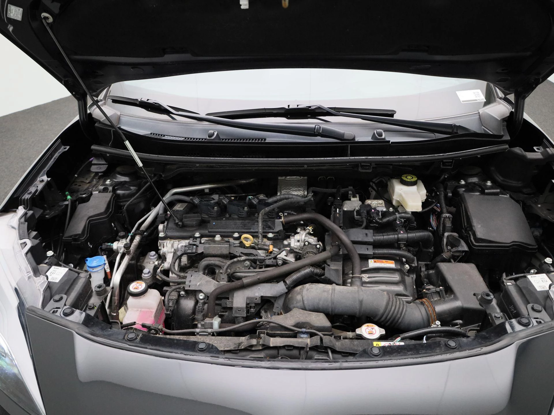 Toyota-Yaris Cross-image-28