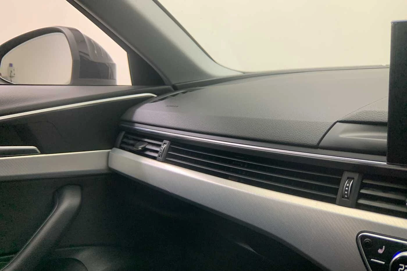 Audi-A4-image-19