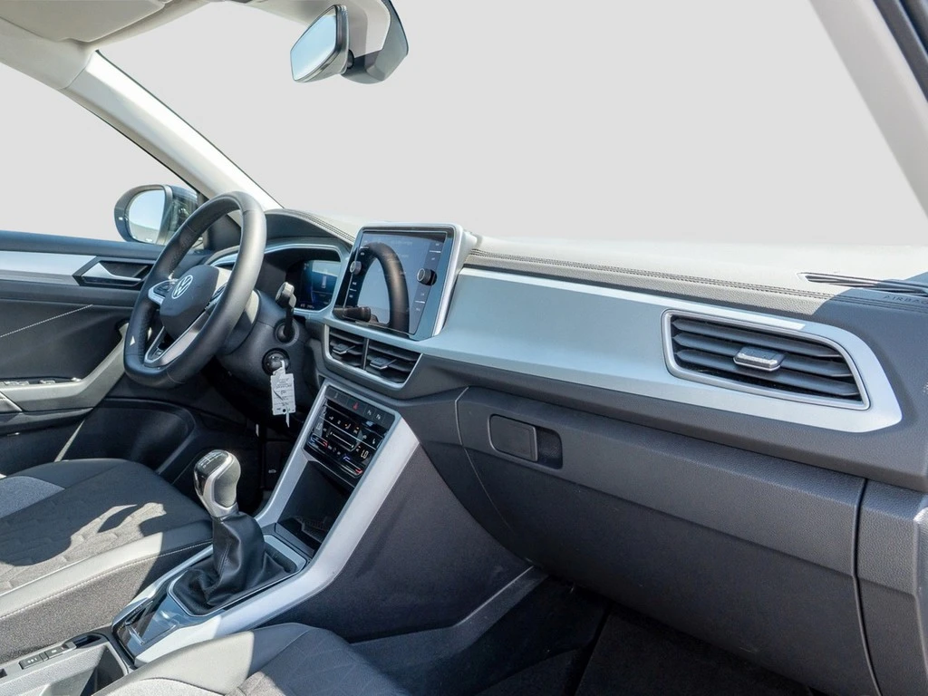 Volkswagen-T-Roc-image-7