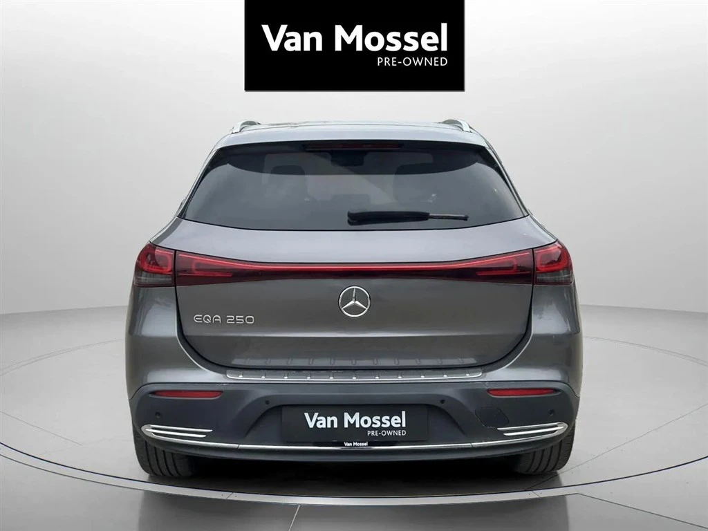 Mercedes-Benz-EQA-image-5