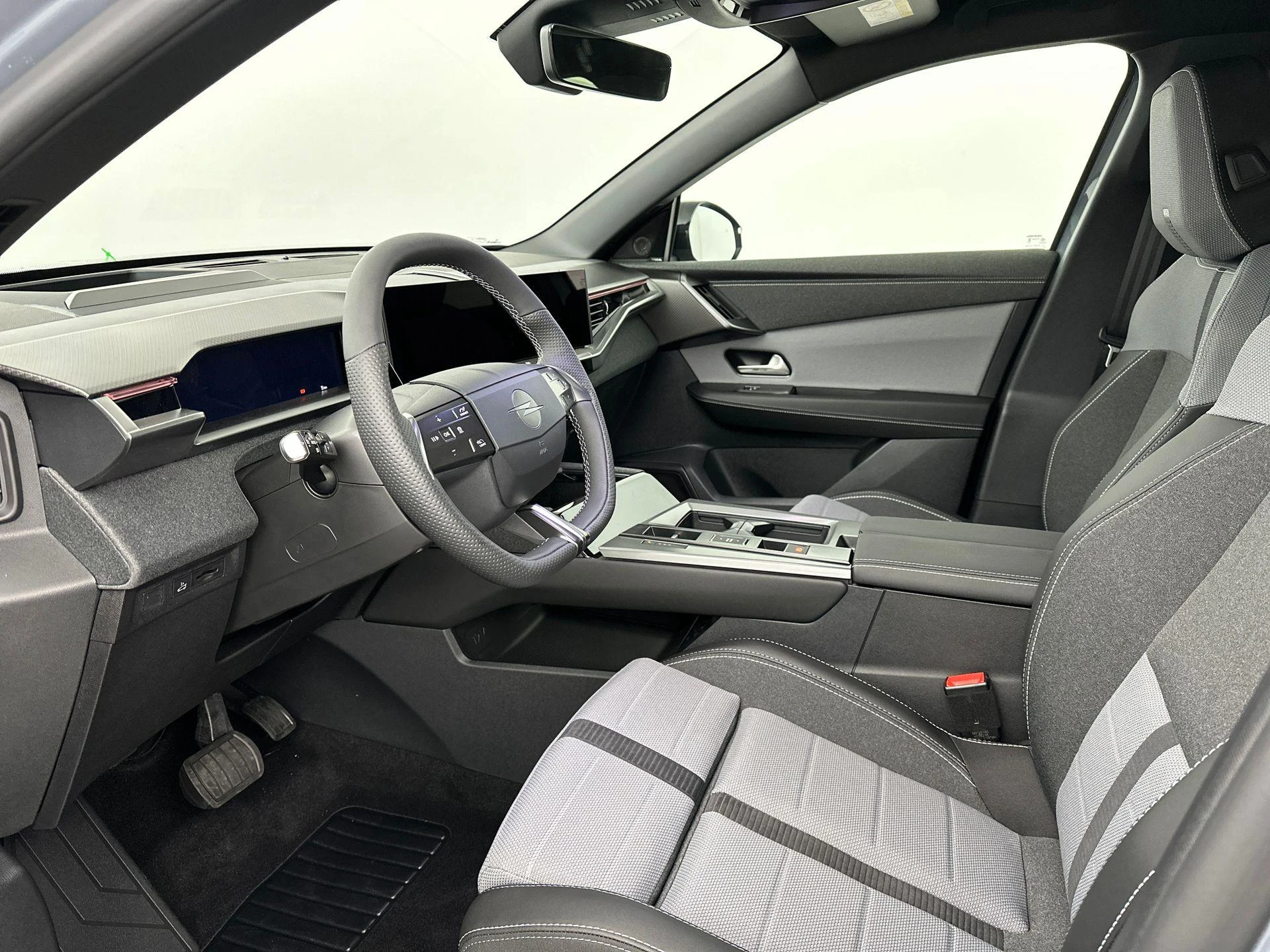 Opel-Grandland-image-27
