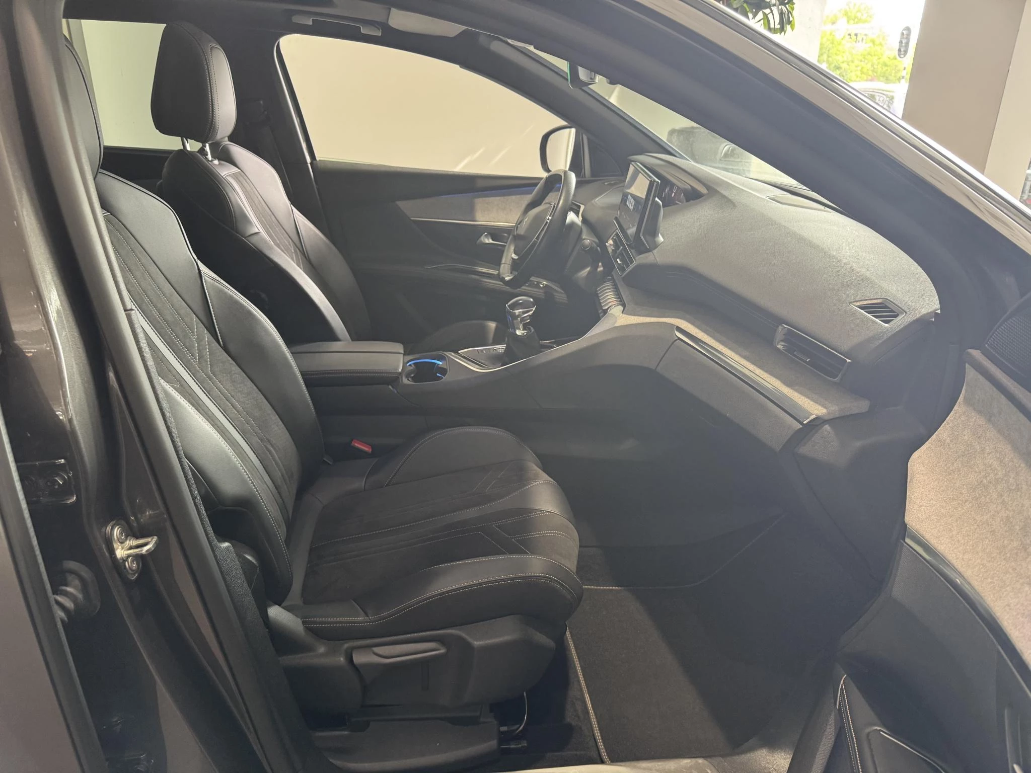 Peugeot-5008-image-8