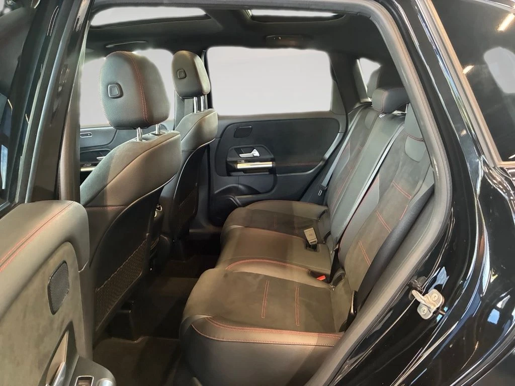 Mercedes-Benz-B-Klasse 220 d-image-9