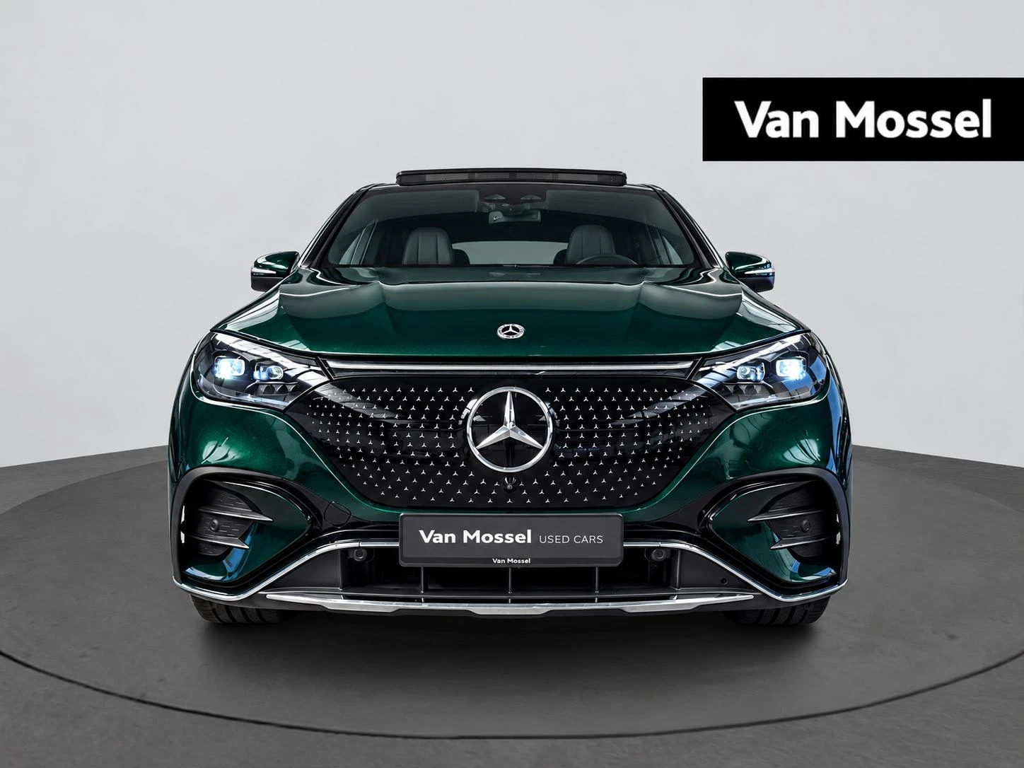 Mercedes-Benz-EQE-image-1