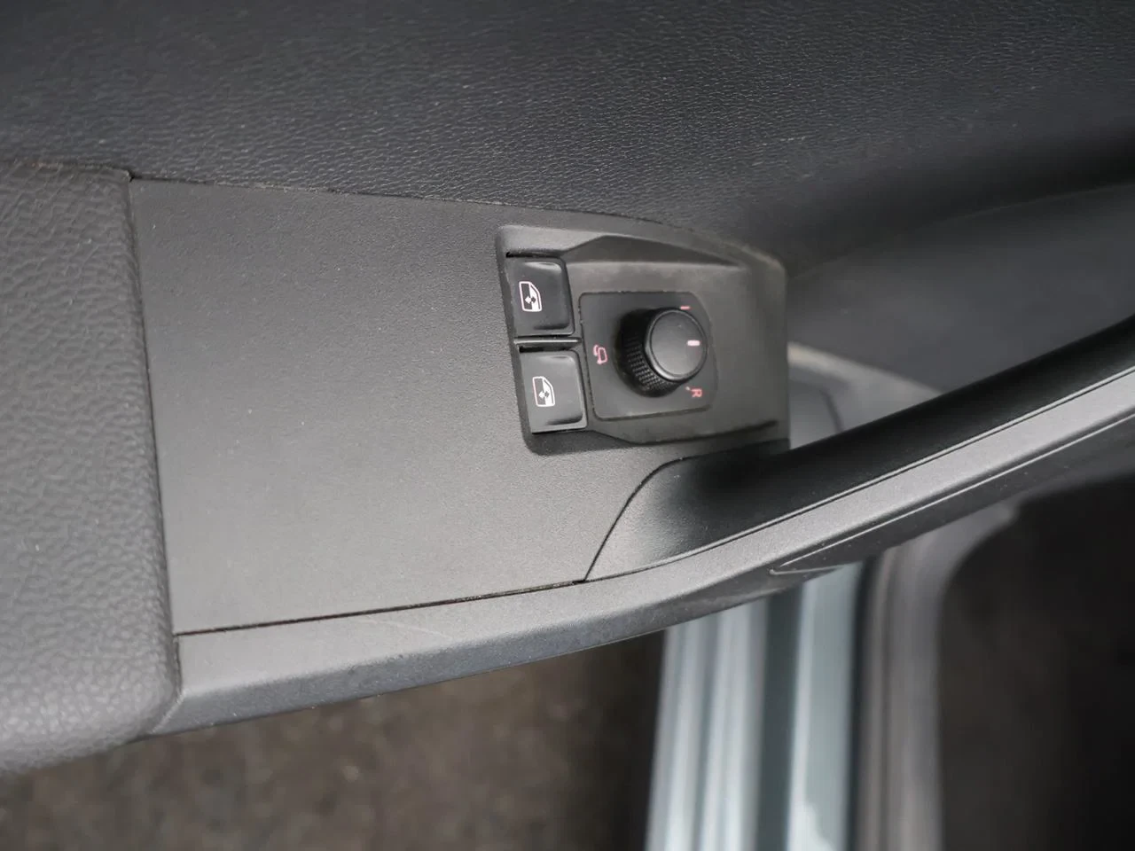 SEAT Ibiza 5P/D Ibiza 5D Style 1.0MPI 75PK *CRUISE CONTROL*PDC*BLTH*DAB RADIO*AIRCO*APP-CONNECT*...*