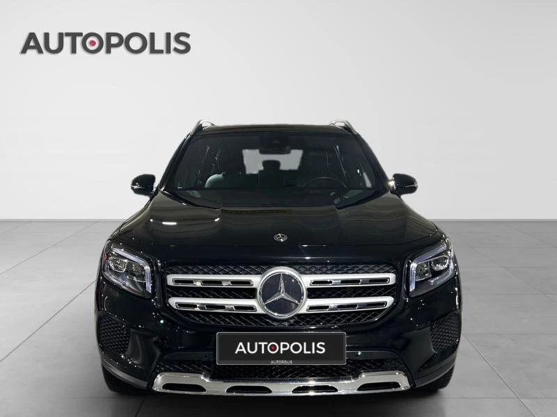 Mercedes-Benz-GLB-image-13