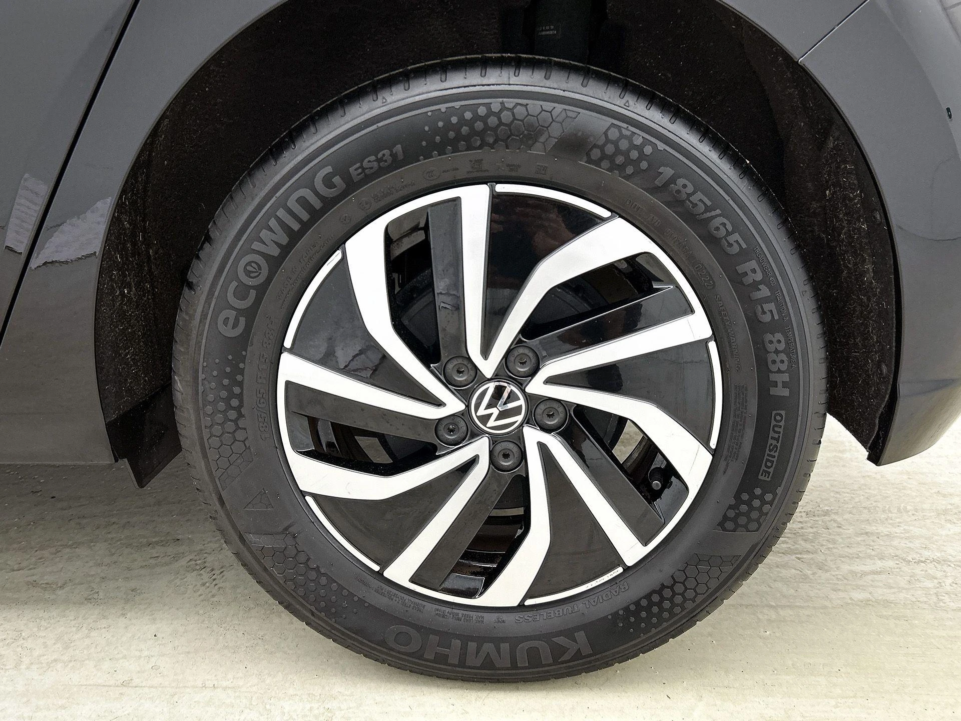Volkswagen-Polo-image-24