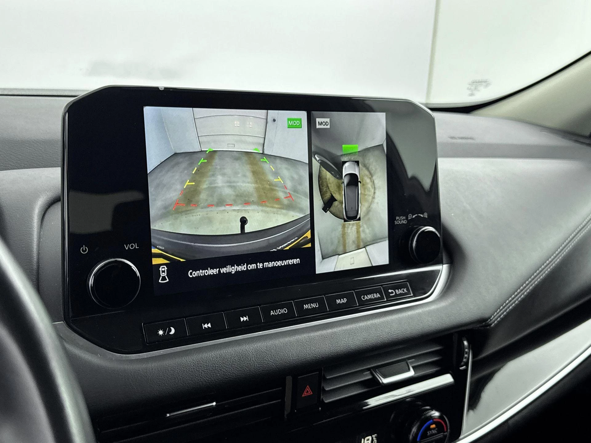 Nissan-QASHQAI-image-9