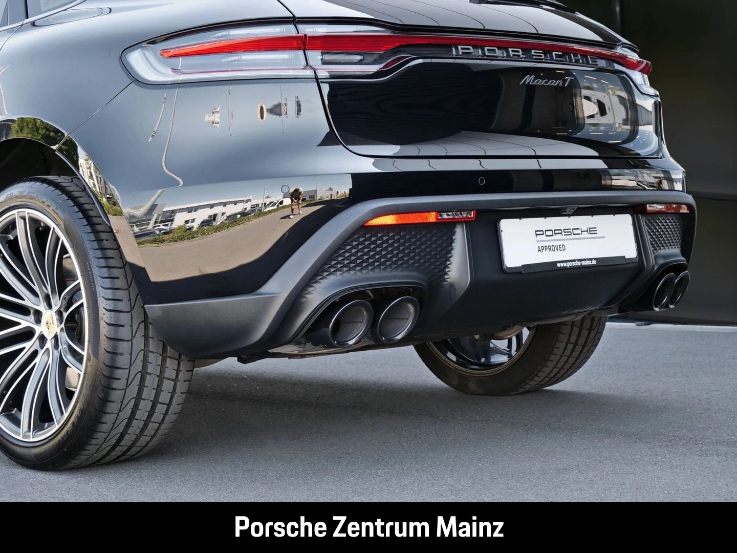Porsche-Macan-image-12