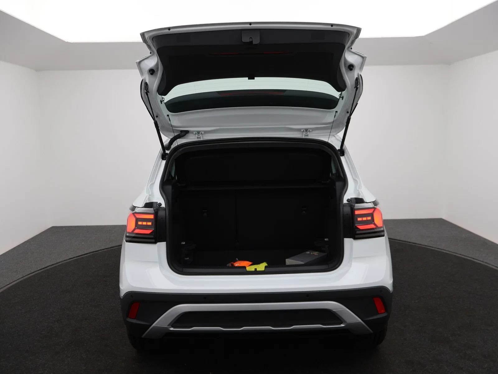Volkswagen T-Cross T-Cross Life 1.0 TSI 70 kW (95 pk) 5 versnellingen manueel / DEMO