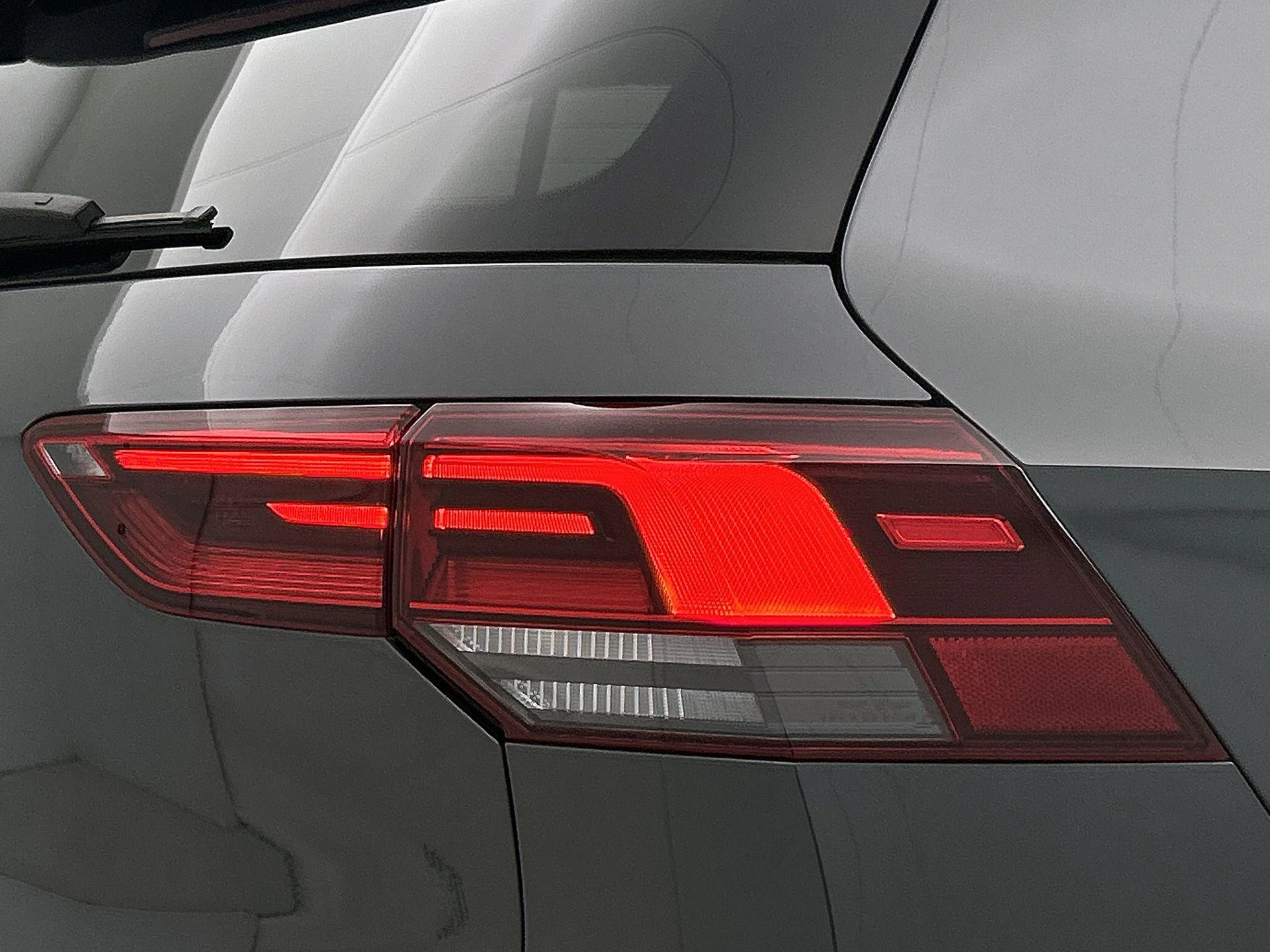 Volkswagen-Golf-image-15