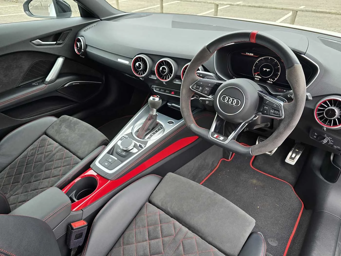 Audi-TT-image-5