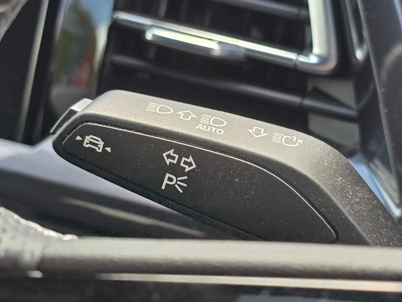 Audi-Q4 e-tron-image-29