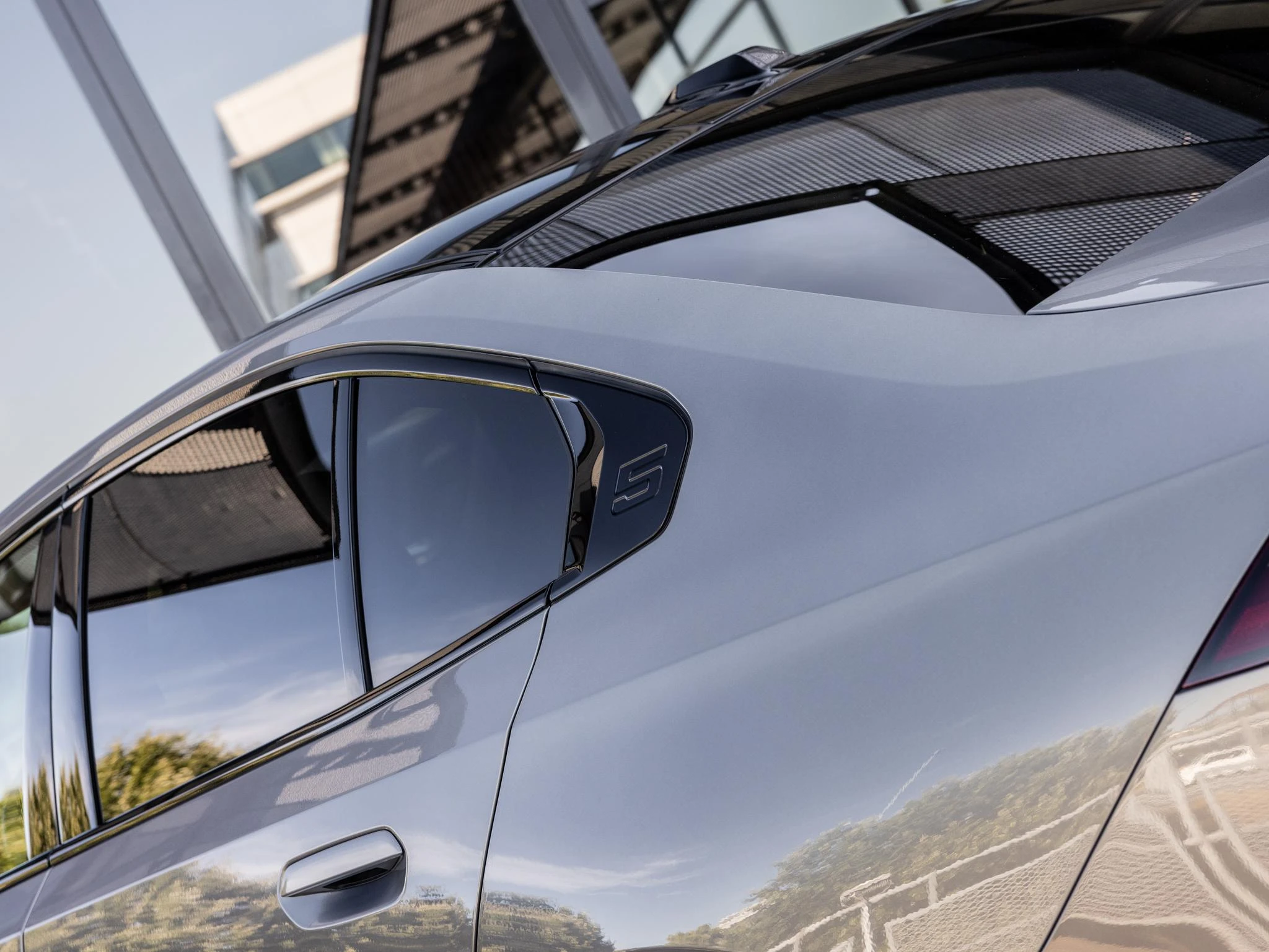 BMW-i5-image-5