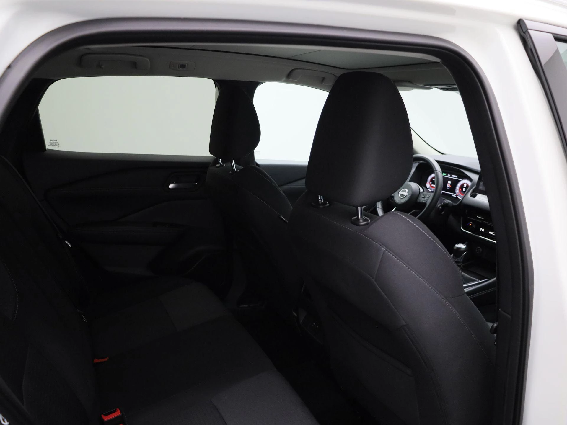 Nissan-QASHQAI-image-30