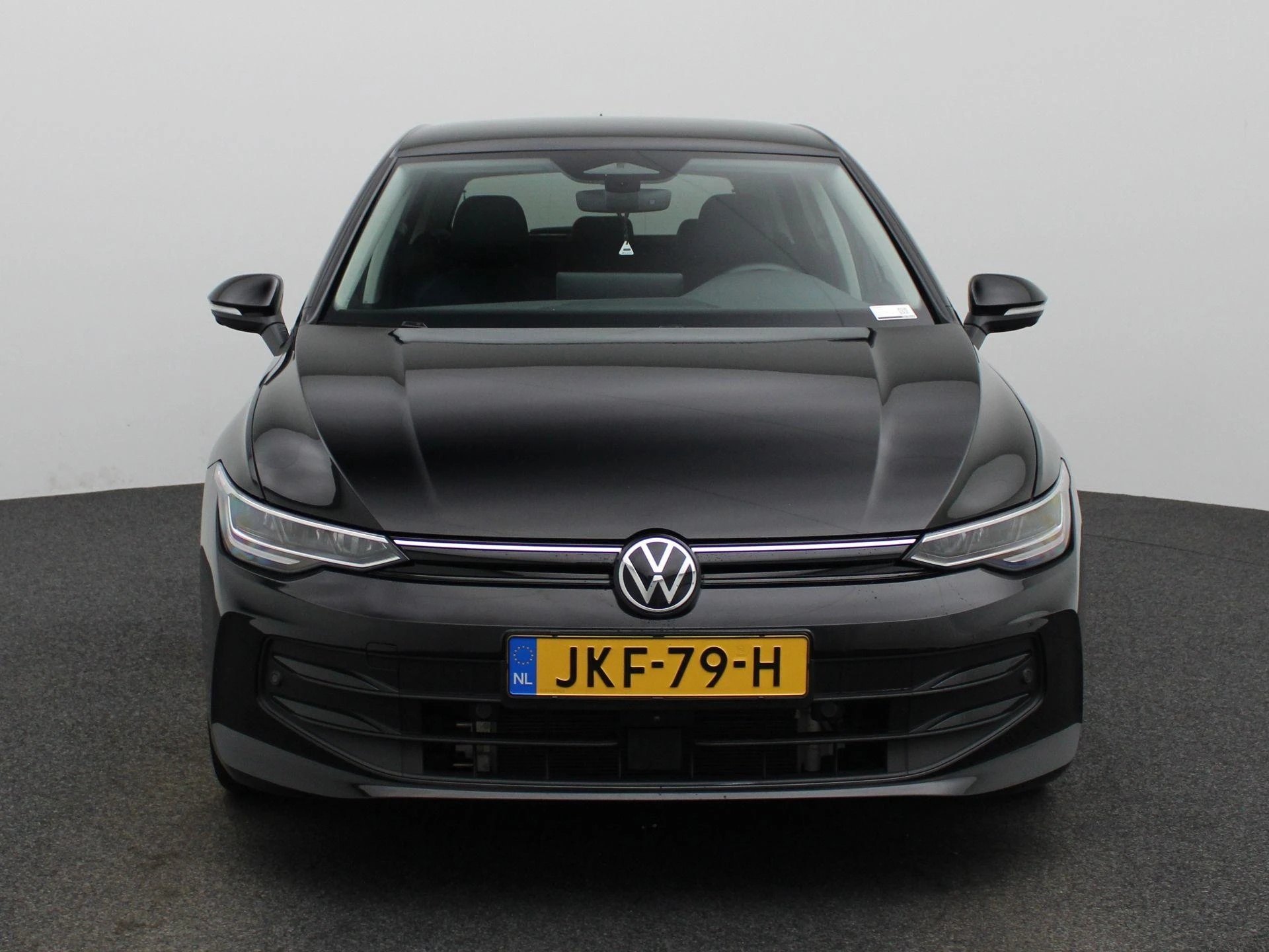 Volkswagen-Golf-image-2