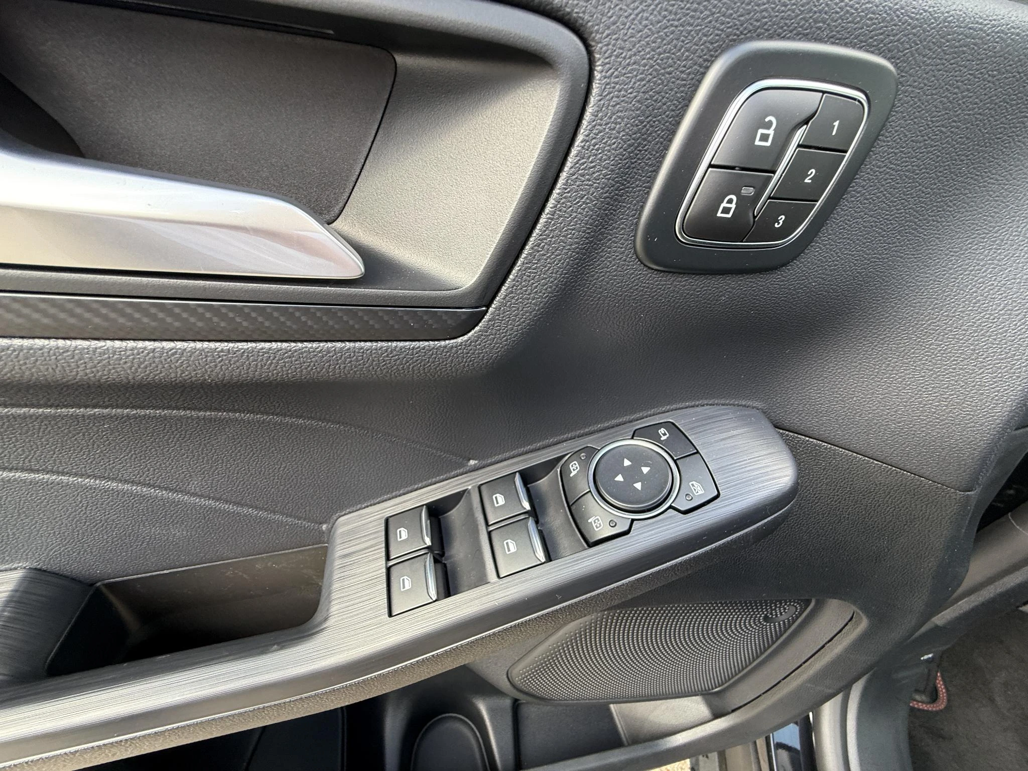 Ford-Kuga-image-14
