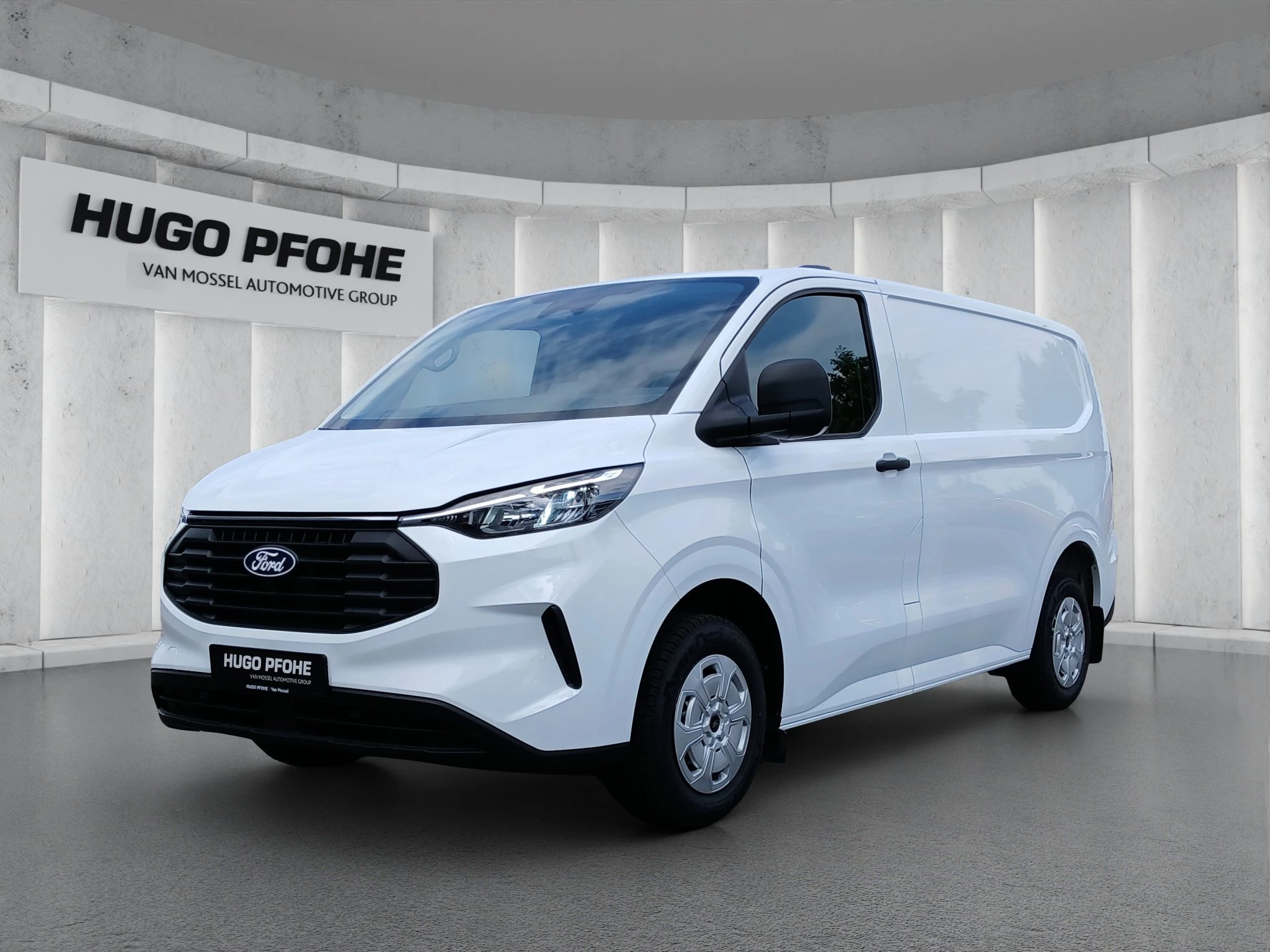 Ford-Transit Custom-image-0