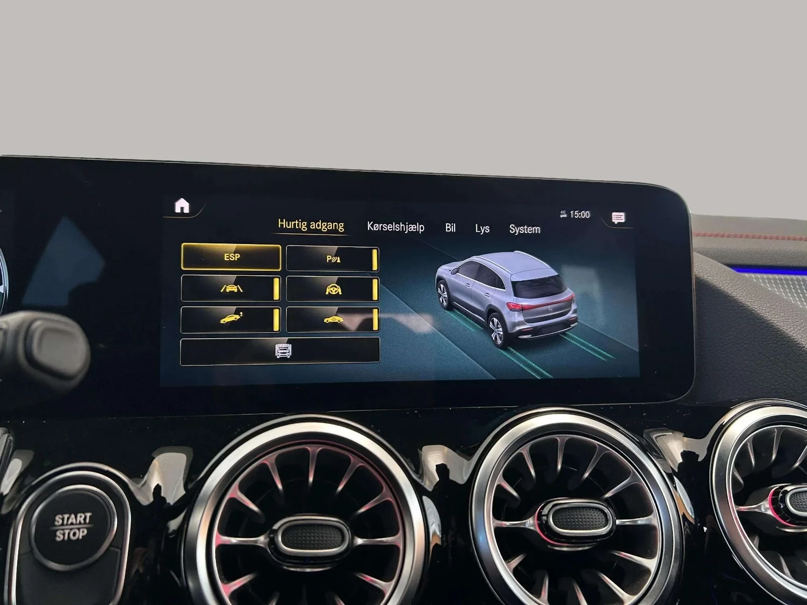 Mercedes-Benz-EQA-image-17