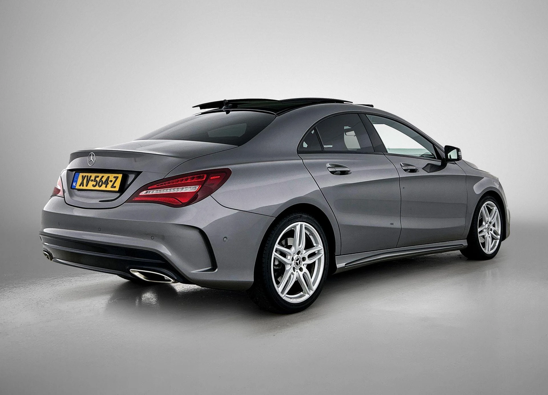 Mercedes-Benz-CLA-image-3