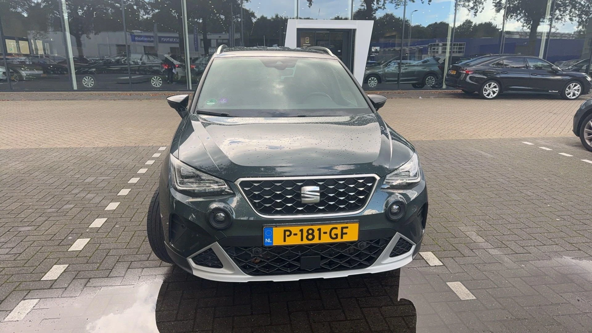 SEAT-Arona-image-5