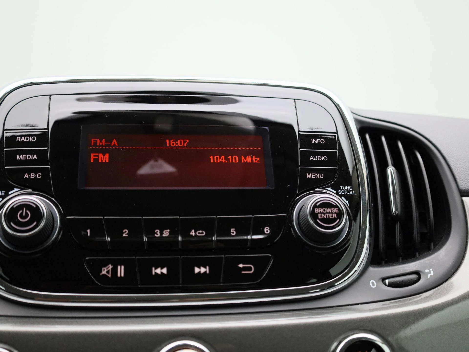 Fiat-500-image-13