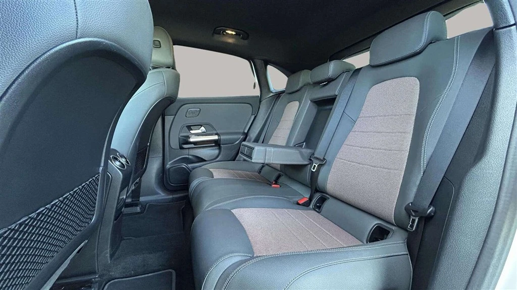 Mercedes-Benz-EQA-image-19