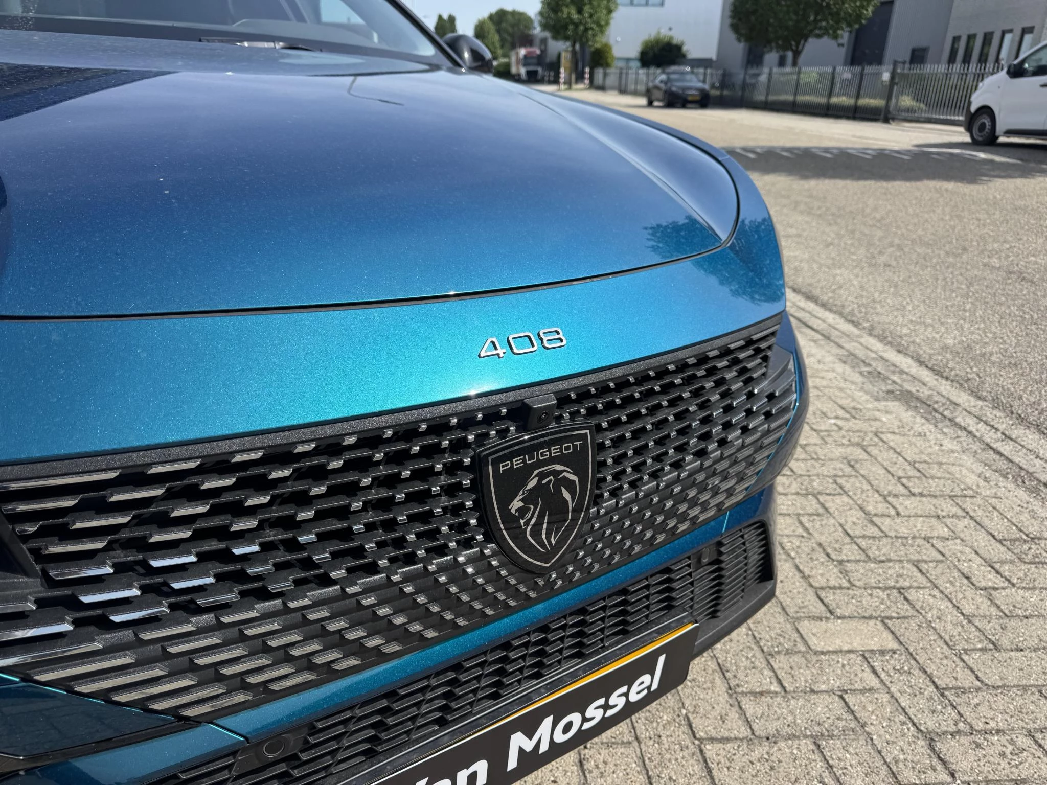 Peugeot 408 1.6 HYbrid Allure Pack 225 EAT8