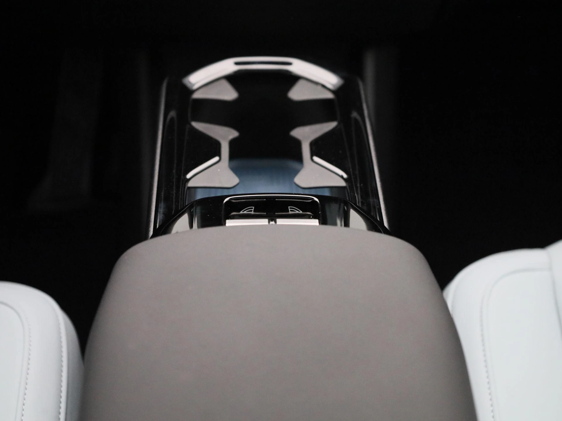 Volvo-EX30-image-8