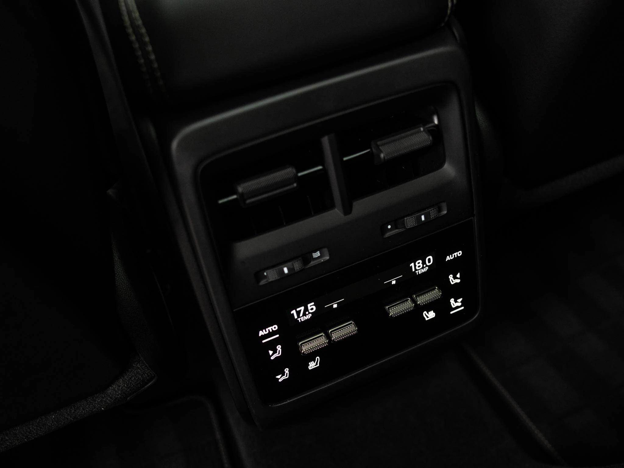 Porsche Macan Turbo 100 kWh