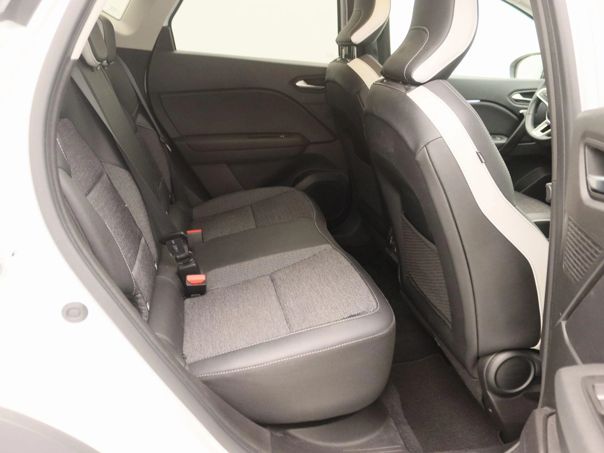 Renault-Captur-image-25