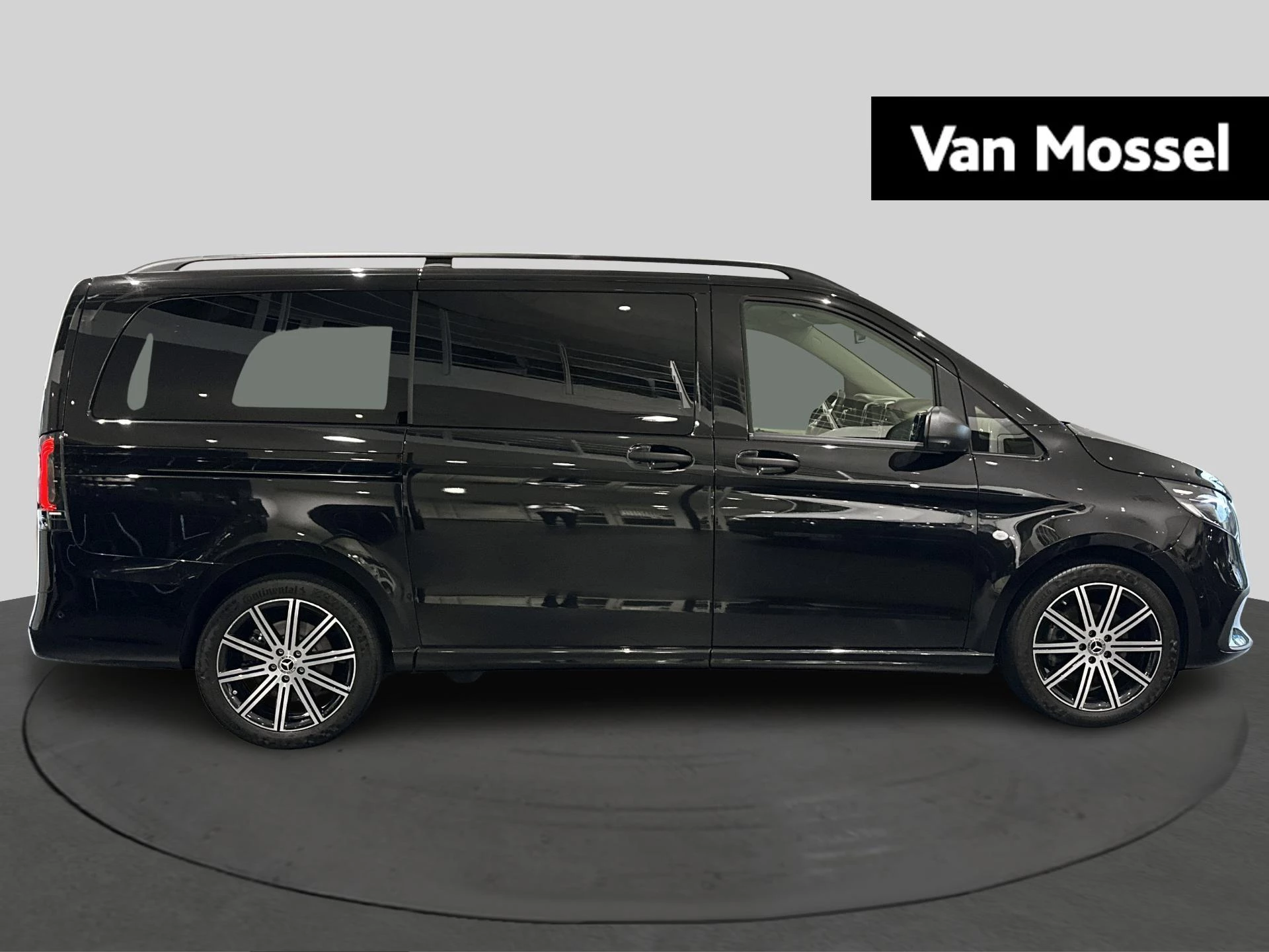 Mercedes-Benz-Vito-image-3