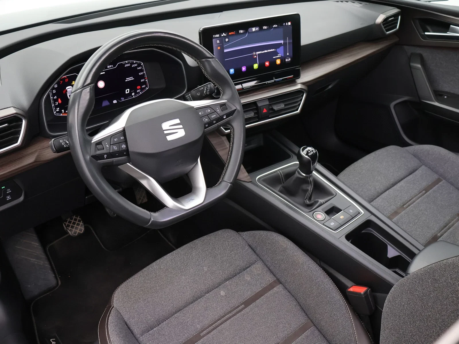 SEAT Leon ST Leon Break Xcellence 1.5TSI 150PK *PANODAK*TREKHAAK*CAMERA*PDC*ACC*NAVI*APP-CONNECT*...*