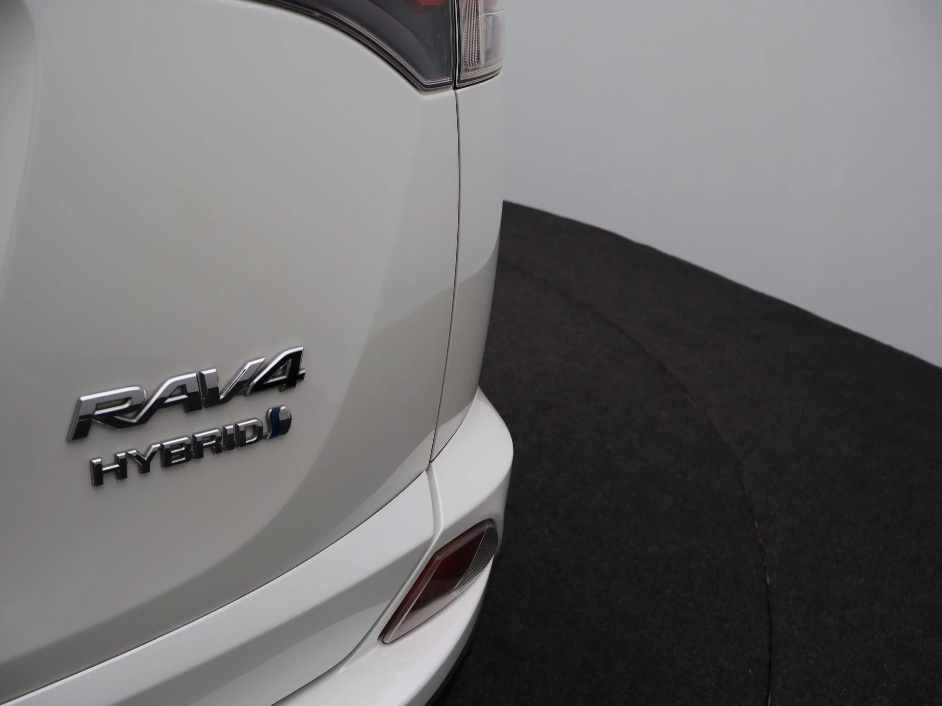 Toyota-RAV4-image-38