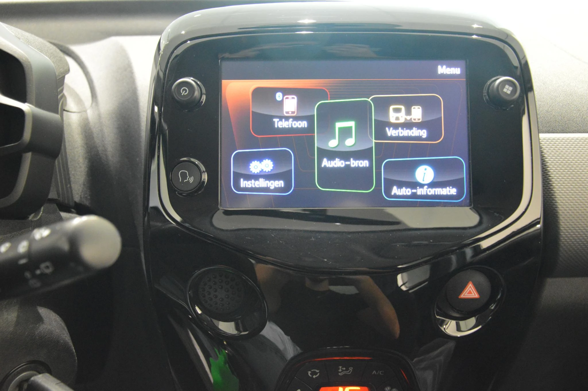 Peugeot 108 1.0 e-VTi Allure Groot scherm en camera