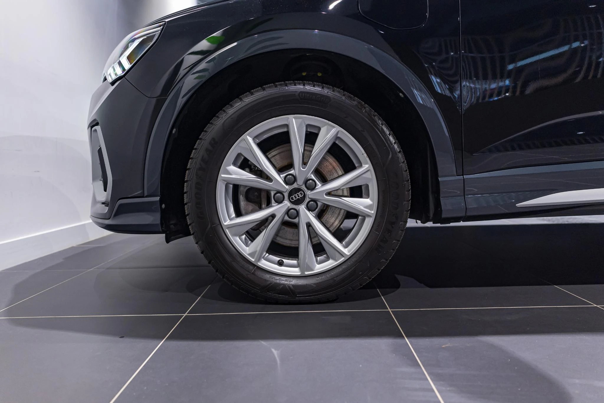 Audi-Q3-image-5