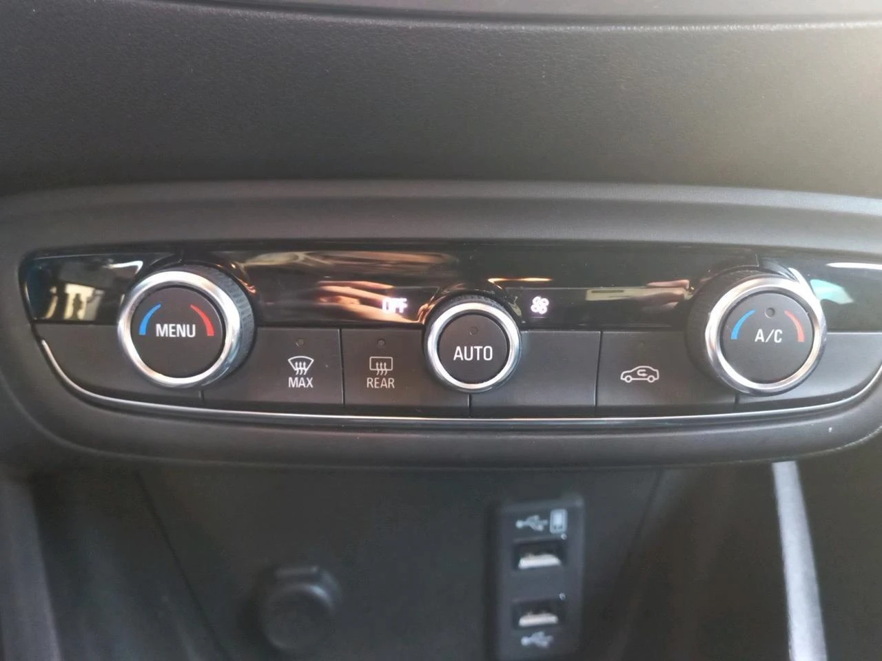 Opel-Crossland X-image-18