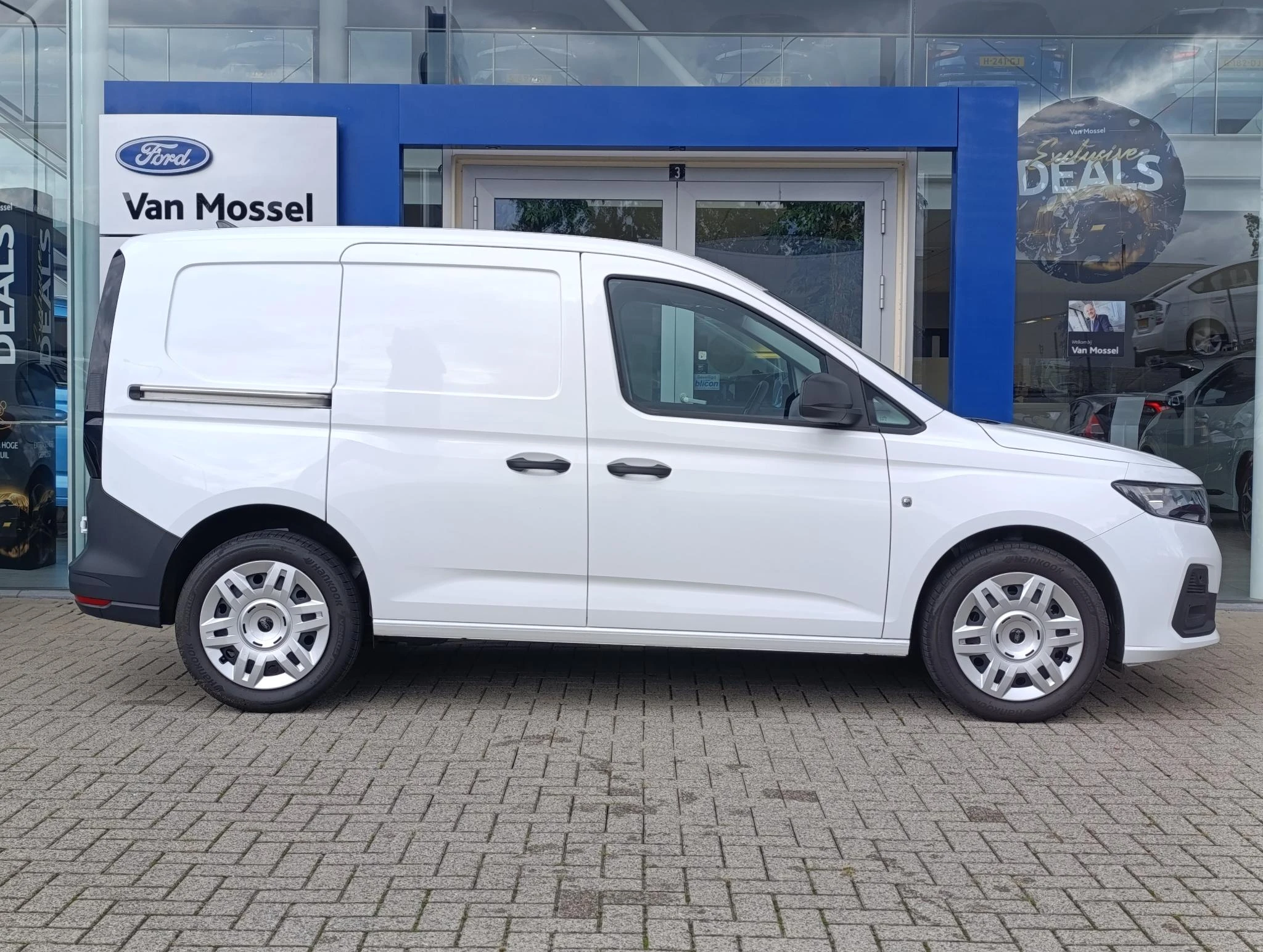 Ford-Transit Connect-image-4