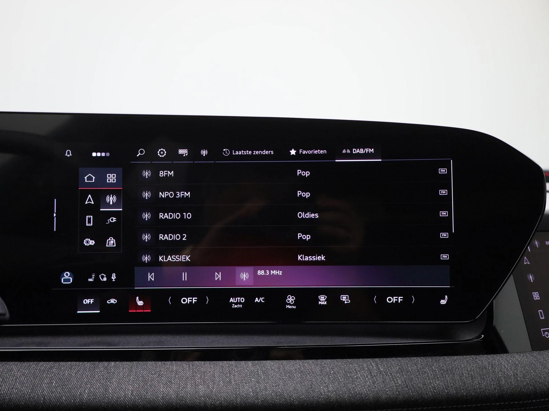Audi-Q6 e-tron-image-22