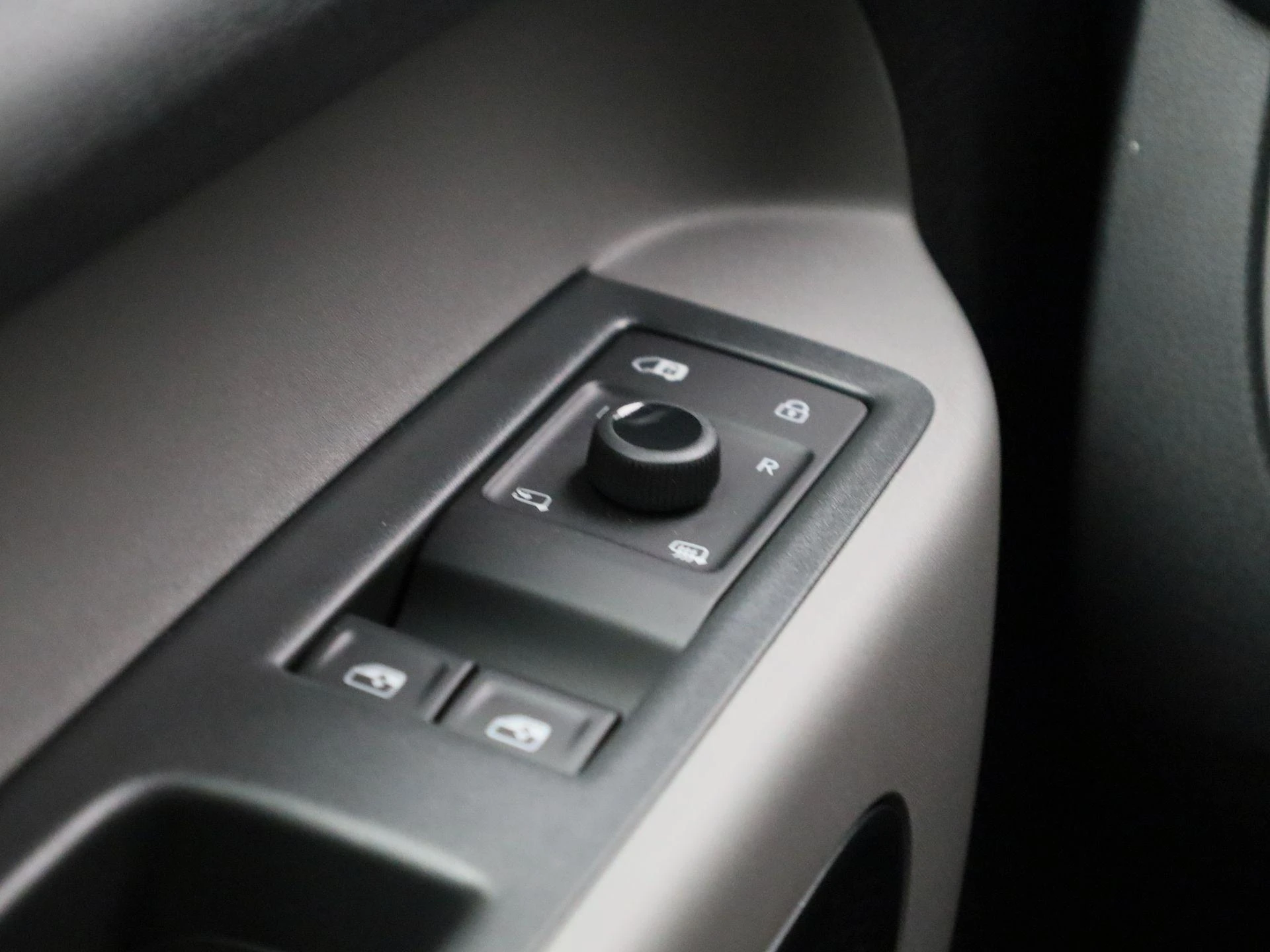 Volkswagen-ID. Buzz Cargo-image-28