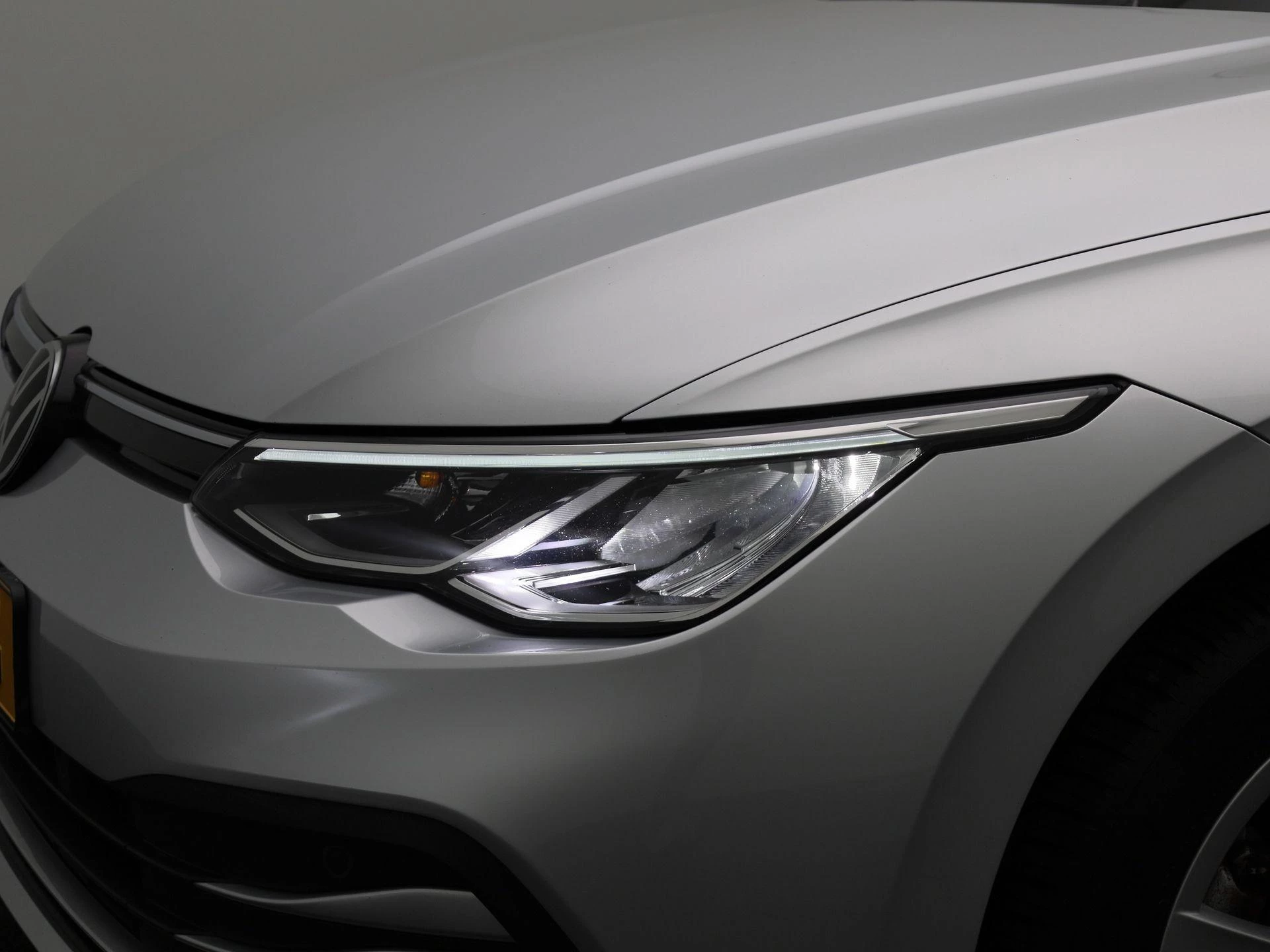 Volkswagen-Golf-image-14