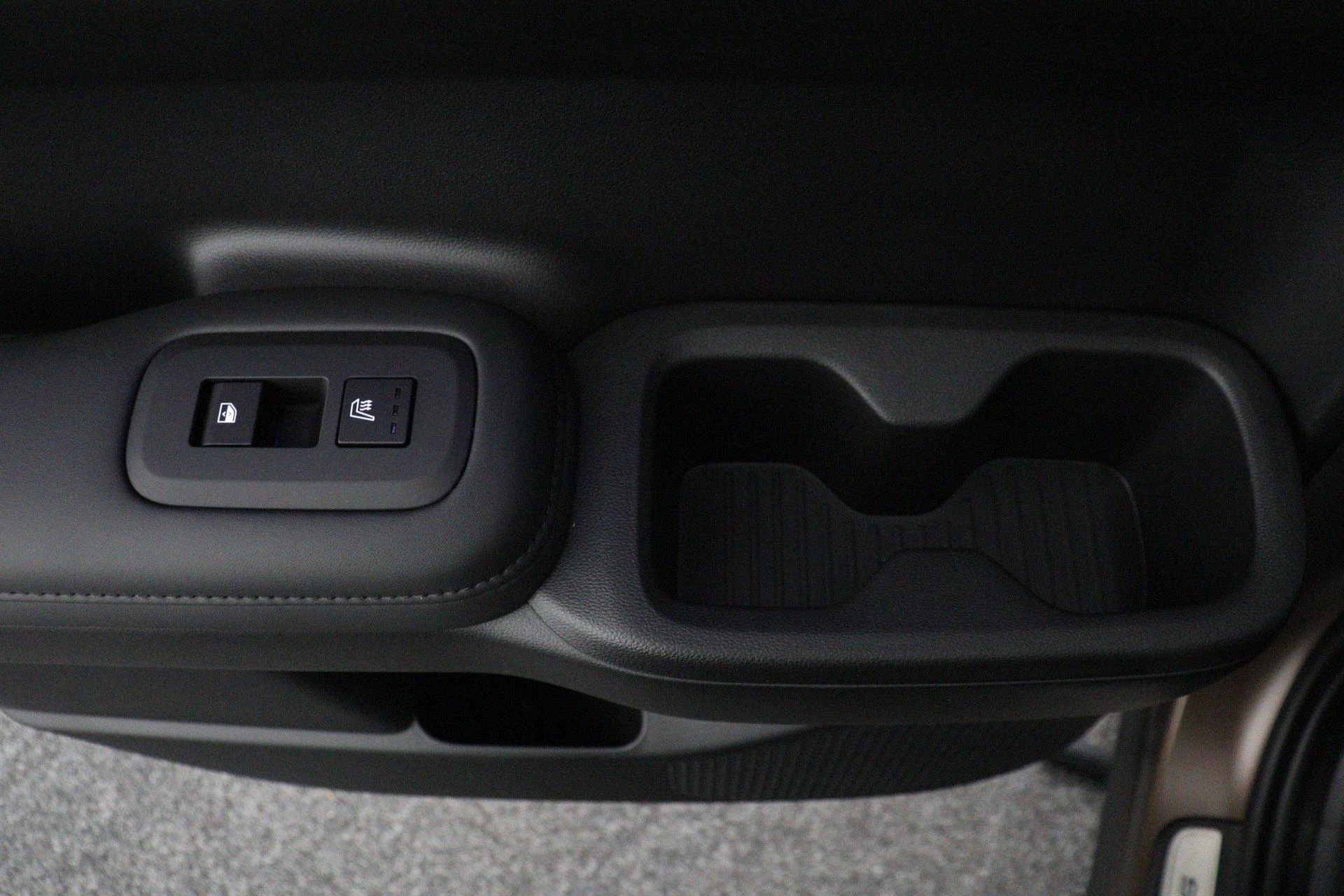 Hyundai-Santa Fe-image-78
