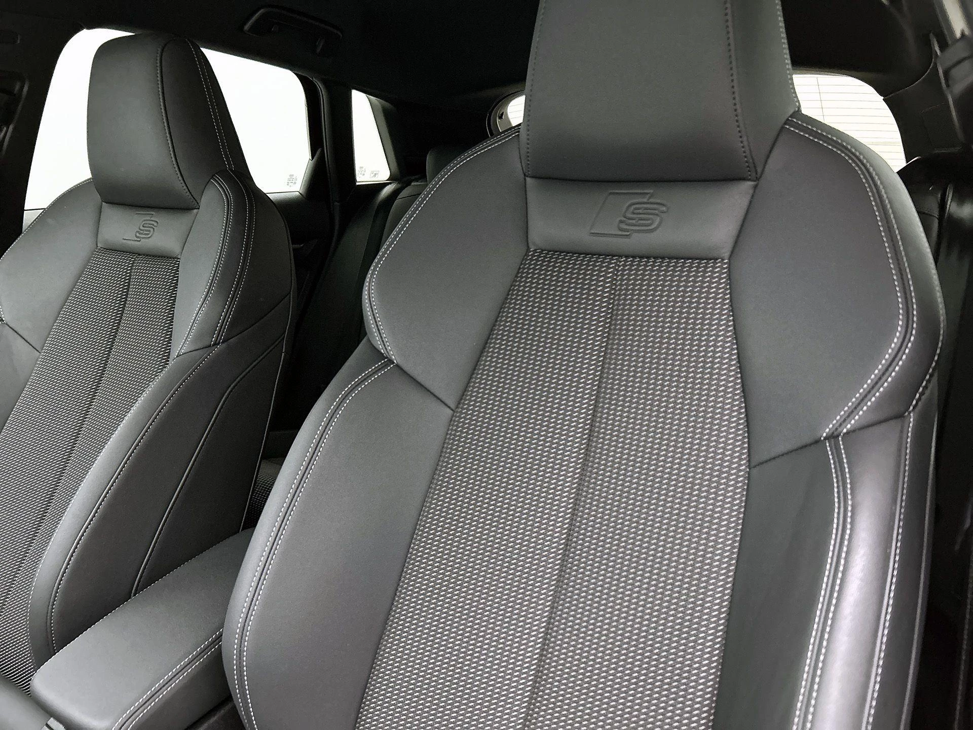Audi A3 Sportback 40 TFSI e S edition 204 PK