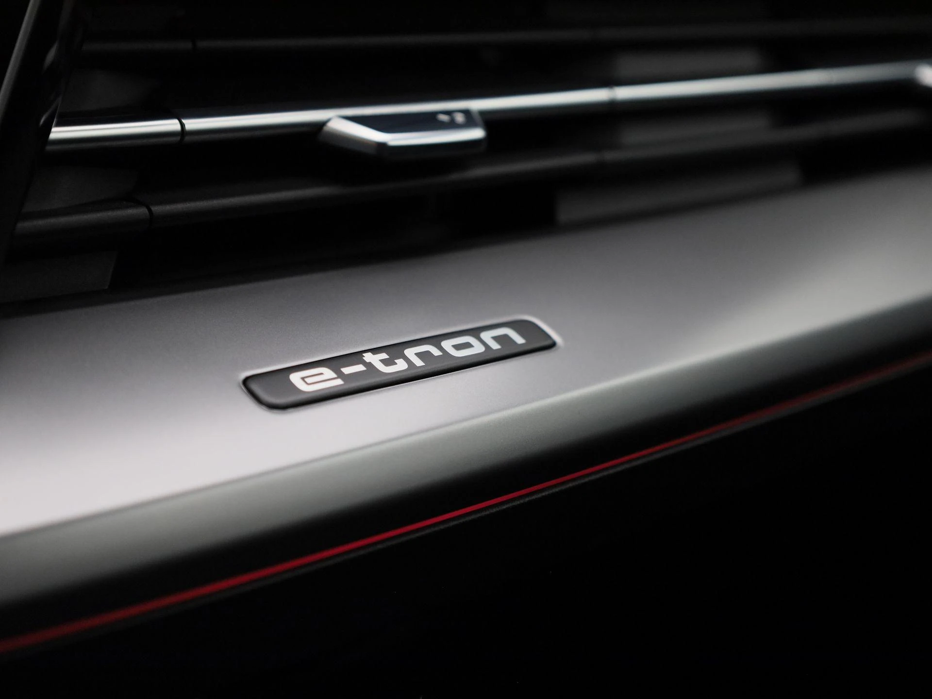 Audi-Q4 e-tron-image-31