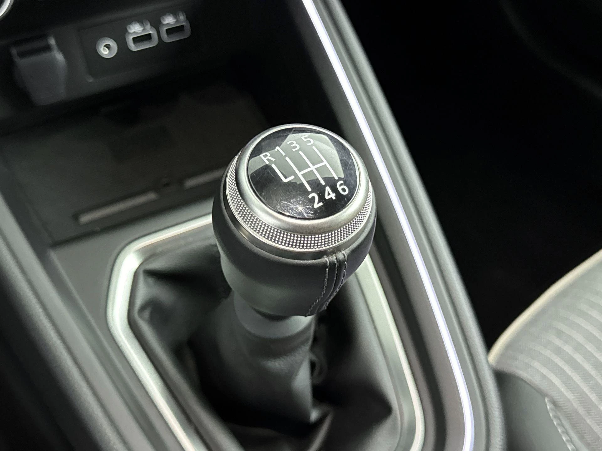 Renault-Clio-image-14