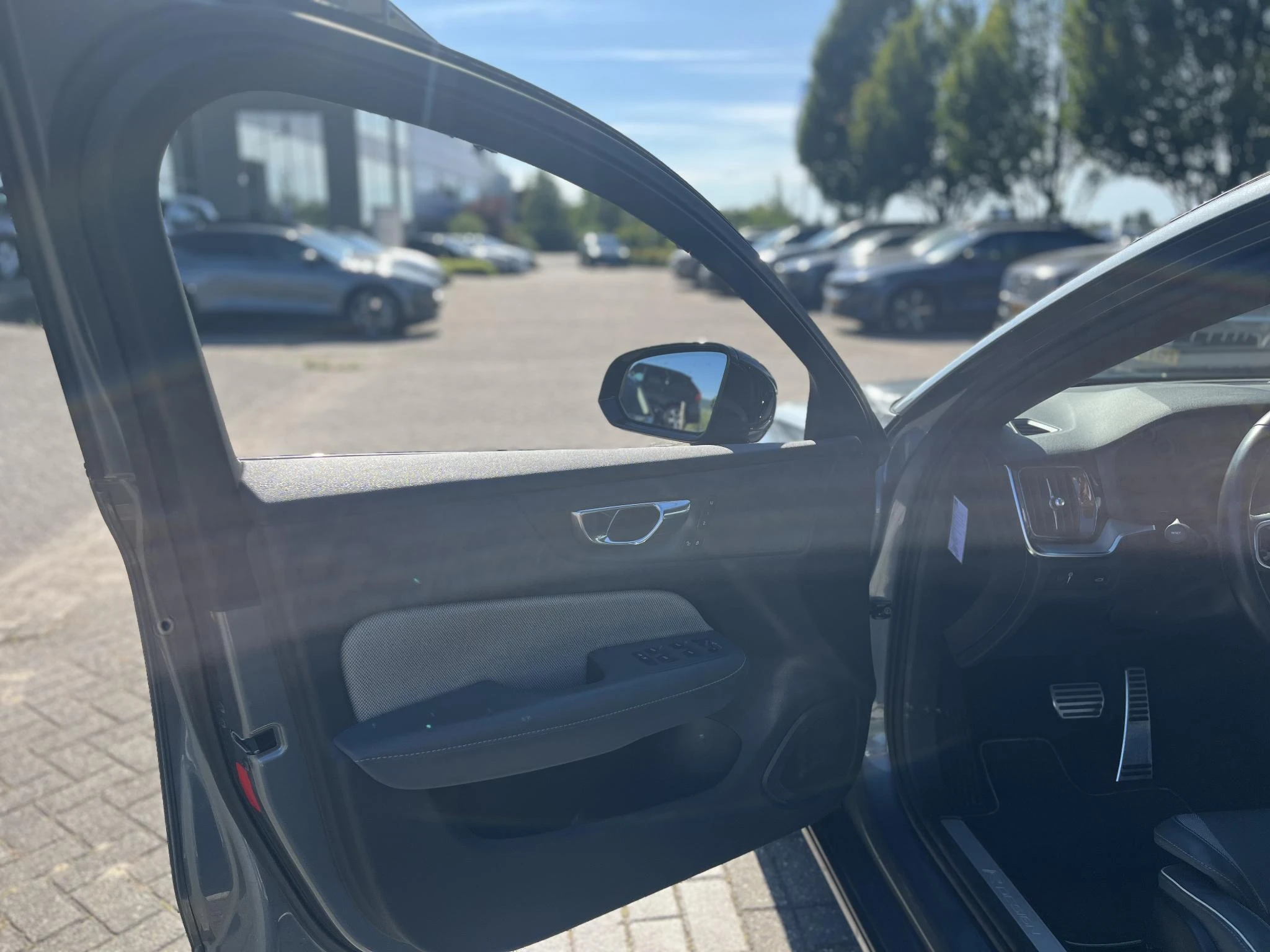 Volvo-S60-image-7